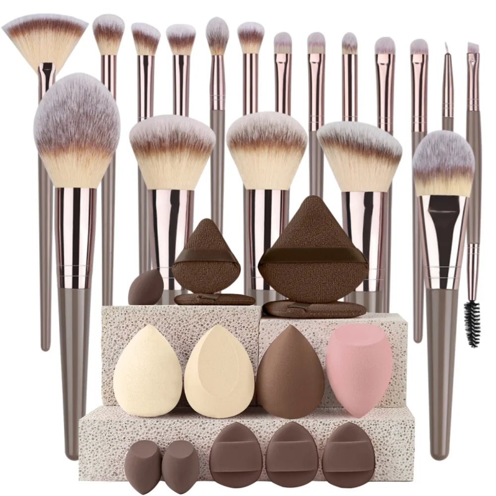 🎨 The Flawless Canvas: Premium Multi-Piece Cosmetic Brush & Kabuki Set