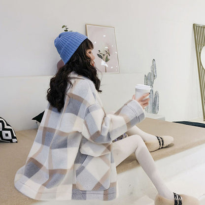 Soft Lamb Wool Plaid Coat – Cozy Winter Warmth with Timeless Charm