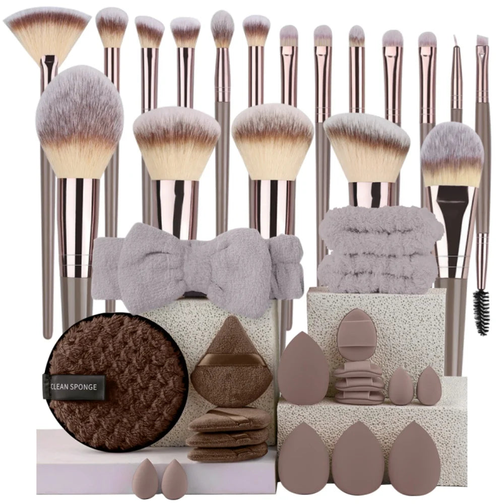 🎨 The Flawless Canvas: Premium Multi-Piece Cosmetic Brush & Kabuki Set