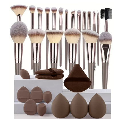 🎨 The Flawless Canvas: Premium Multi-Piece Cosmetic Brush & Kabuki Set