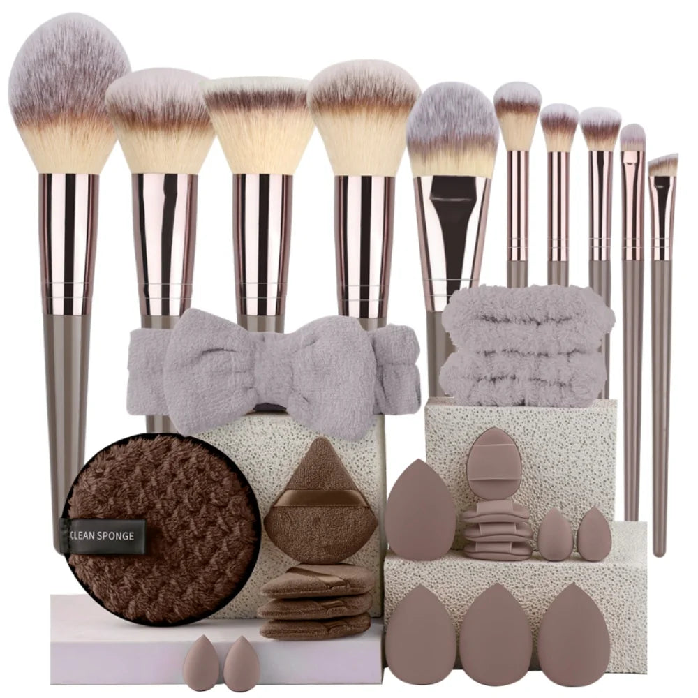 🎨 The Flawless Canvas: Premium Multi-Piece Cosmetic Brush & Kabuki Set