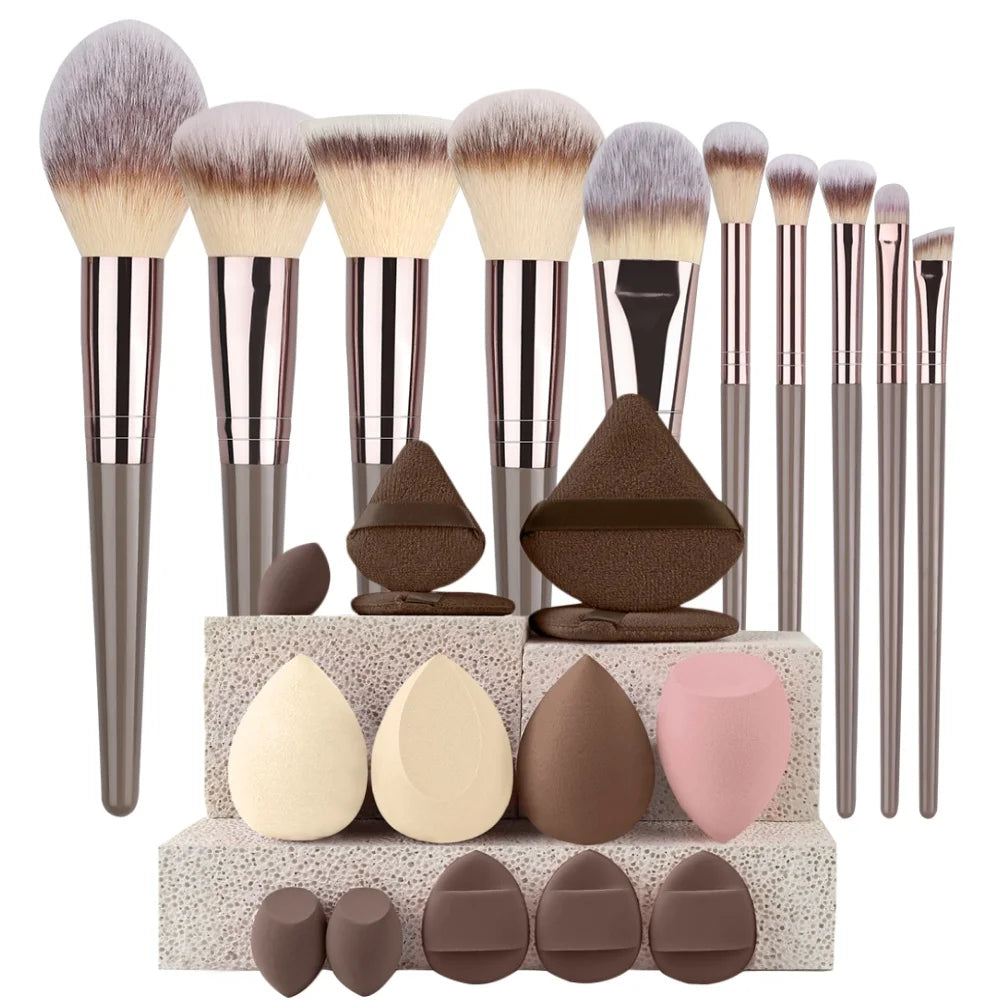 🎨 The Flawless Canvas: Premium Multi-Piece Cosmetic Brush & Kabuki Set